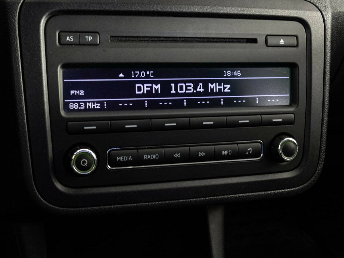 Купить Skoda Fabia с пробегом. Фото: #16