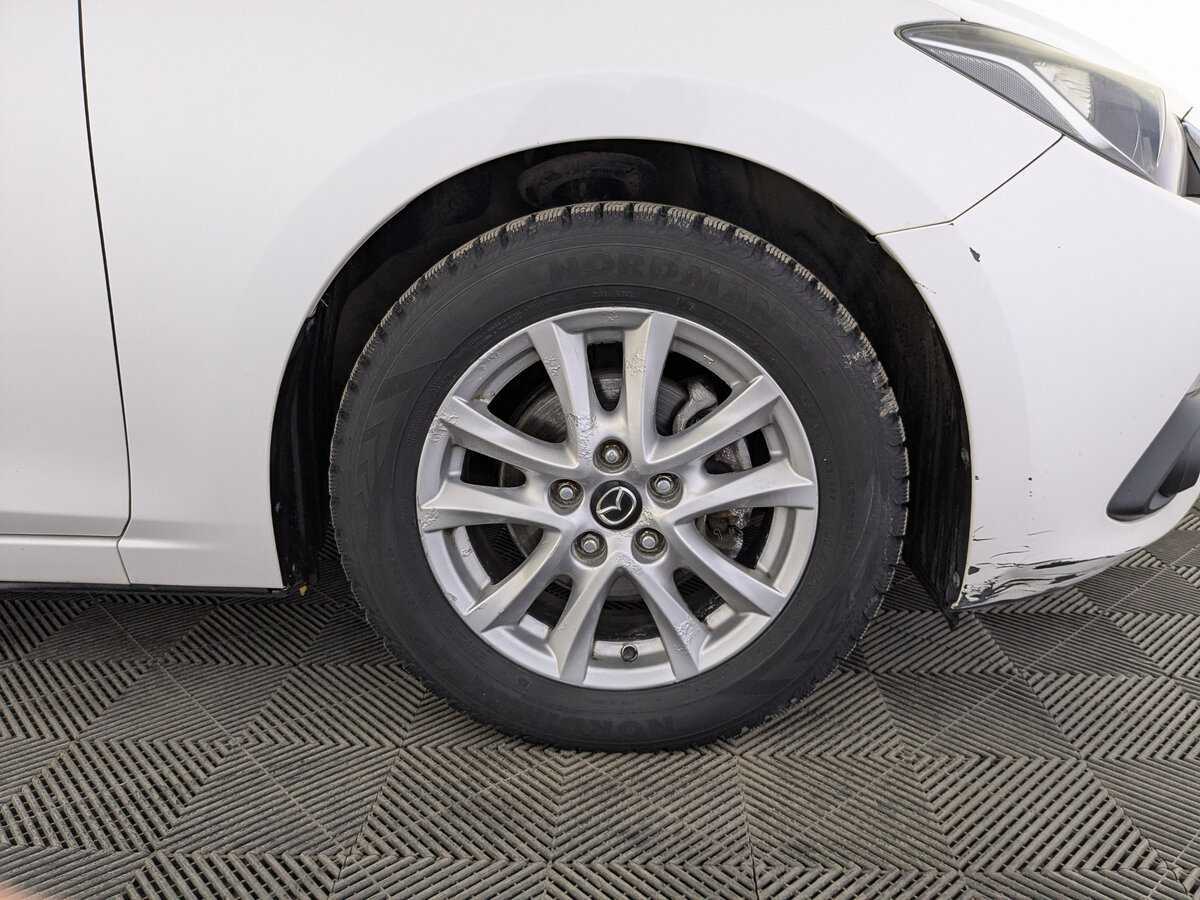 Купить Mazda 3 с пробегом. Фото: #11