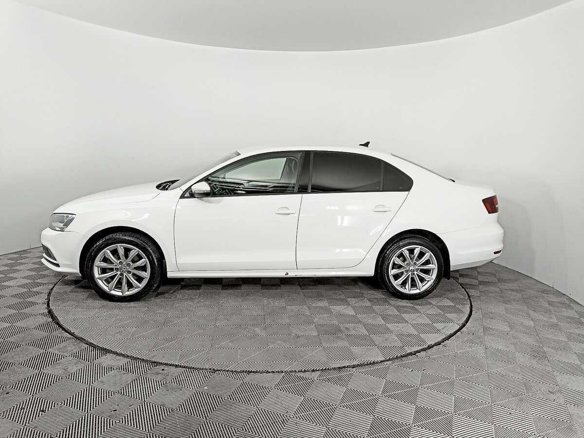 Купить Volkswagen Jetta с пробегом. Фото: #7