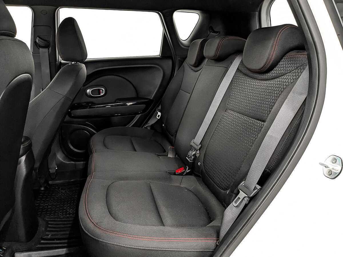 Купить Kia Soul с пробегом. Фото: #17