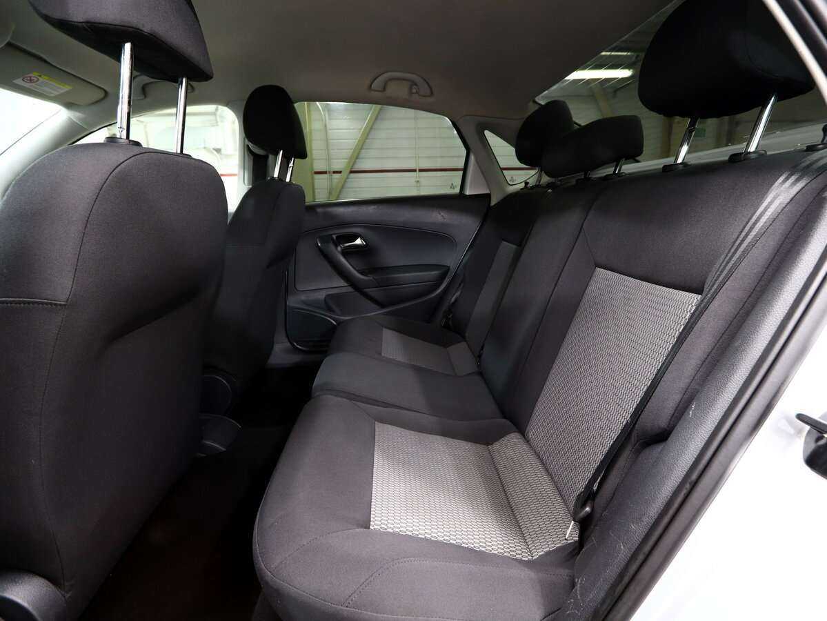 Купить Volkswagen Polo с пробегом. Фото: #8