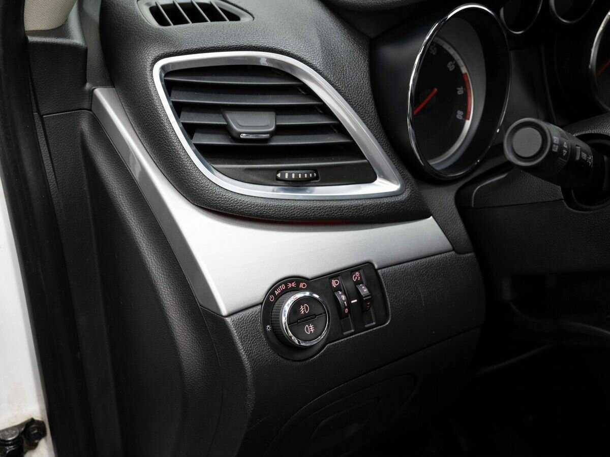 Купить Opel Mokka с пробегом. Фото: #18