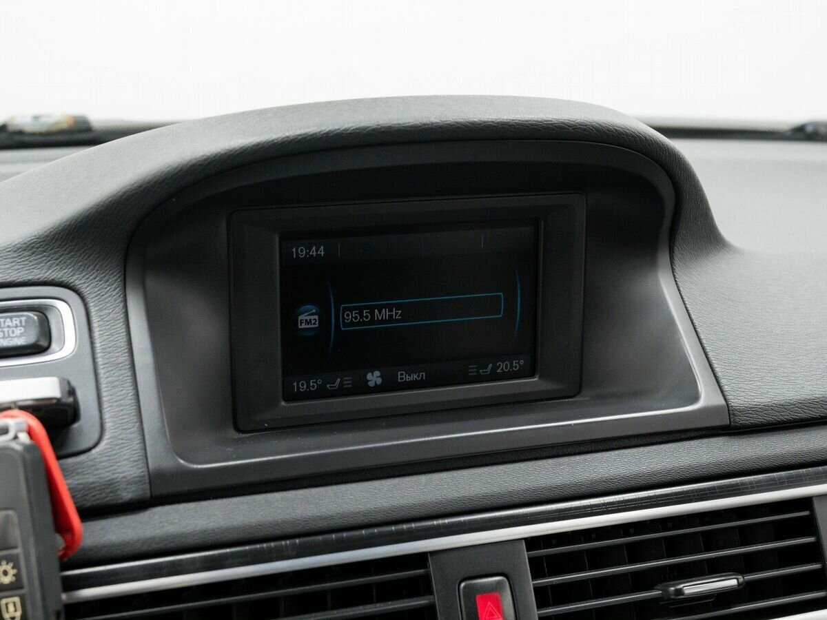 Купить Volvo XC70 с пробегом. Фото: #17