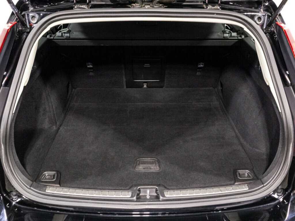 Купить Volvo V60 с пробегом. Фото: #14