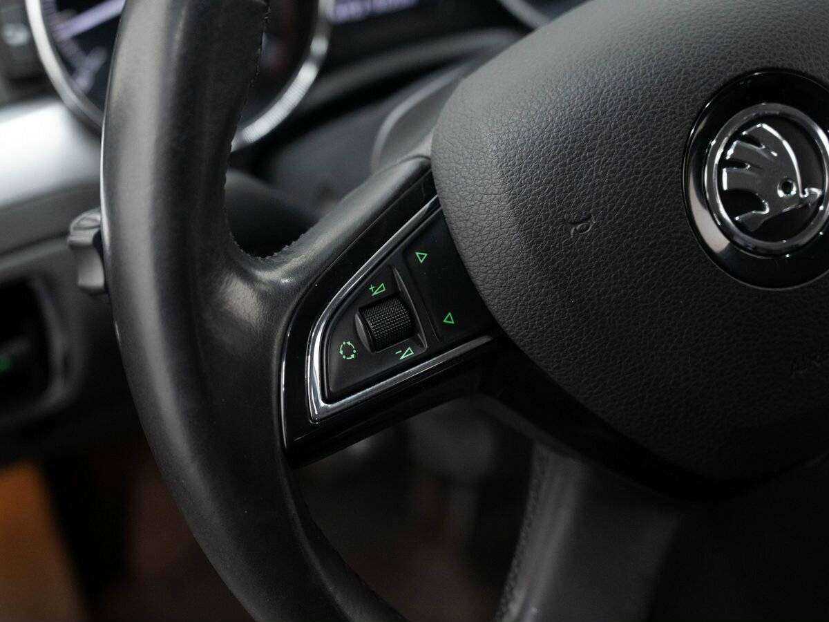 Купить Skoda Superb с пробегом. Фото: #19