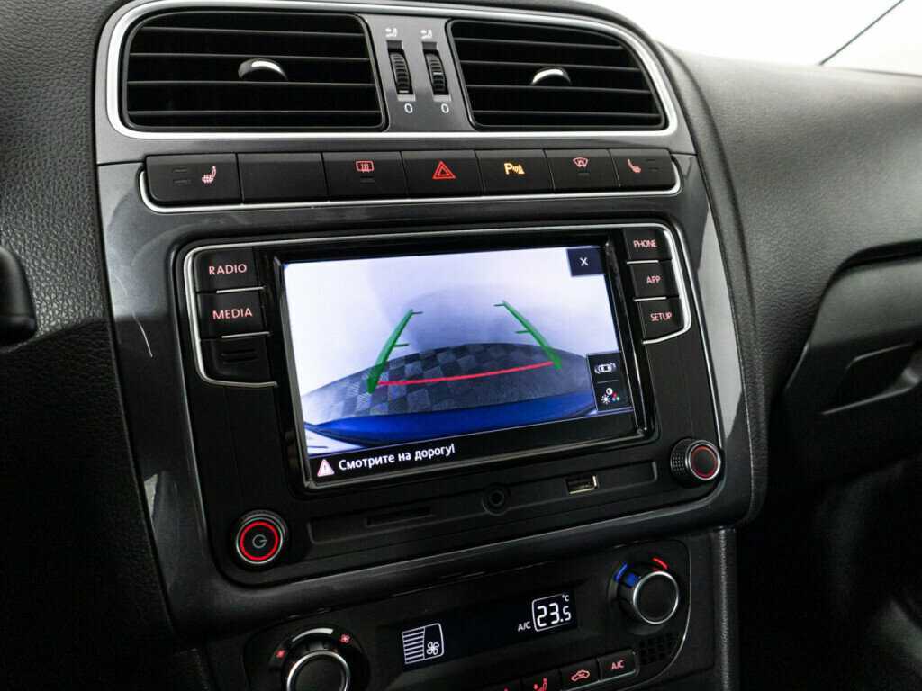 Купить Volkswagen Polo с пробегом. Фото: #14