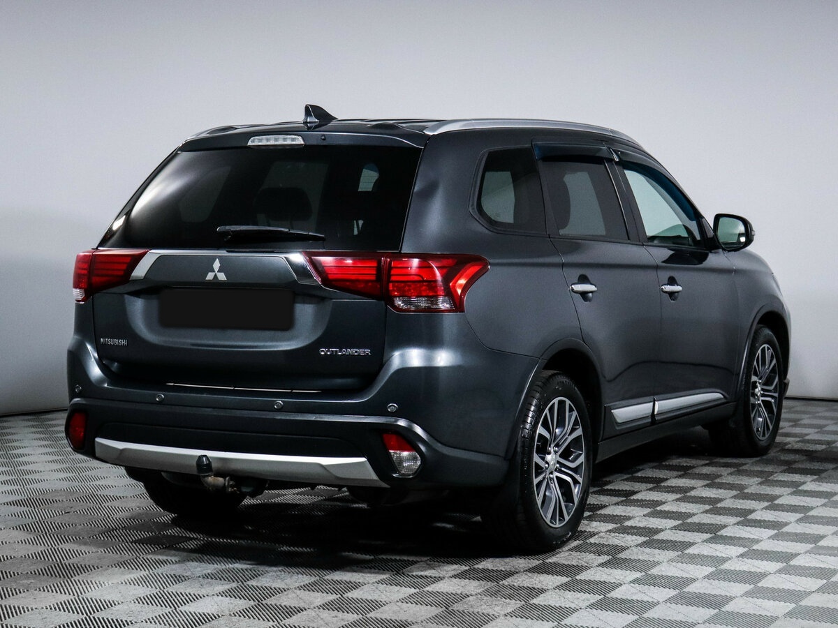 Купить Mitsubishi Outlander с пробегом. Фото: #2
