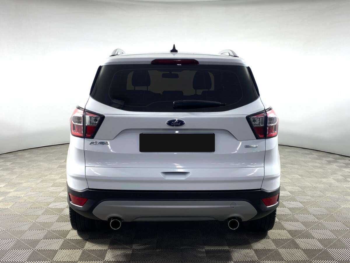 Купить Ford Kuga с пробегом. Фото: #4