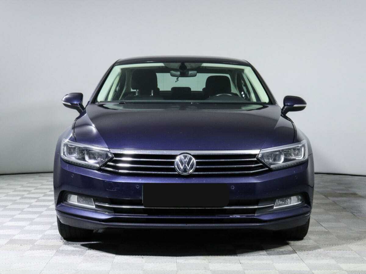 Купить Volkswagen Passat с пробегом. Фото: #1