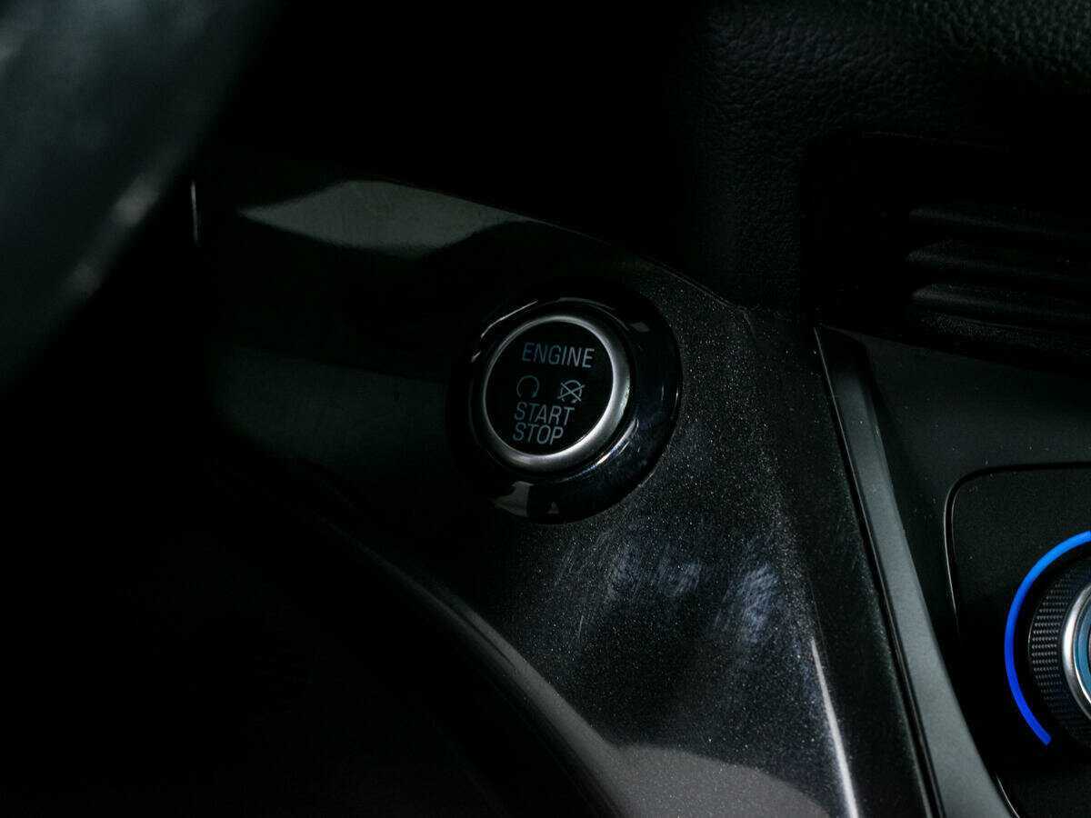 Купить Ford Kuga с пробегом. Фото: #17