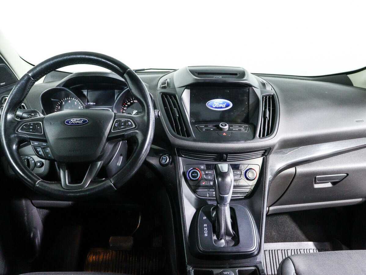 Купить Ford Kuga с пробегом. Фото: #11