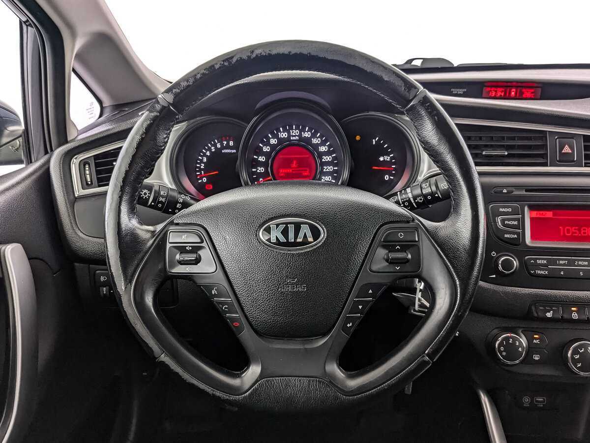 Купить Kia Ceed с пробегом. Фото: #17