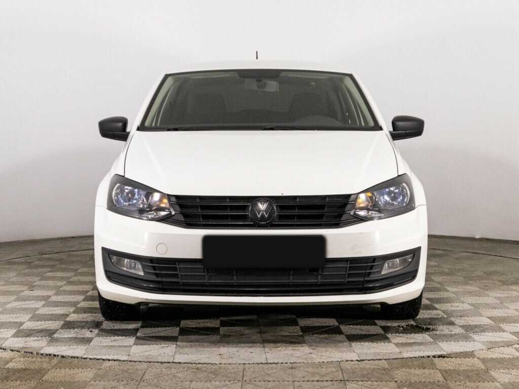 Купить Volkswagen Polo с пробегом. Фото: #1
