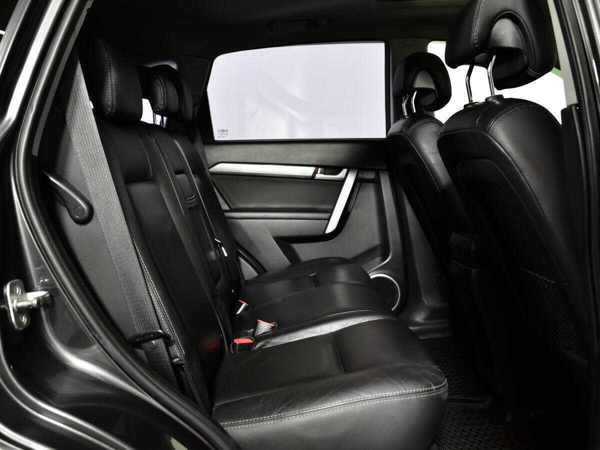Купить Chevrolet Captiva с пробегом. Фото: #9
