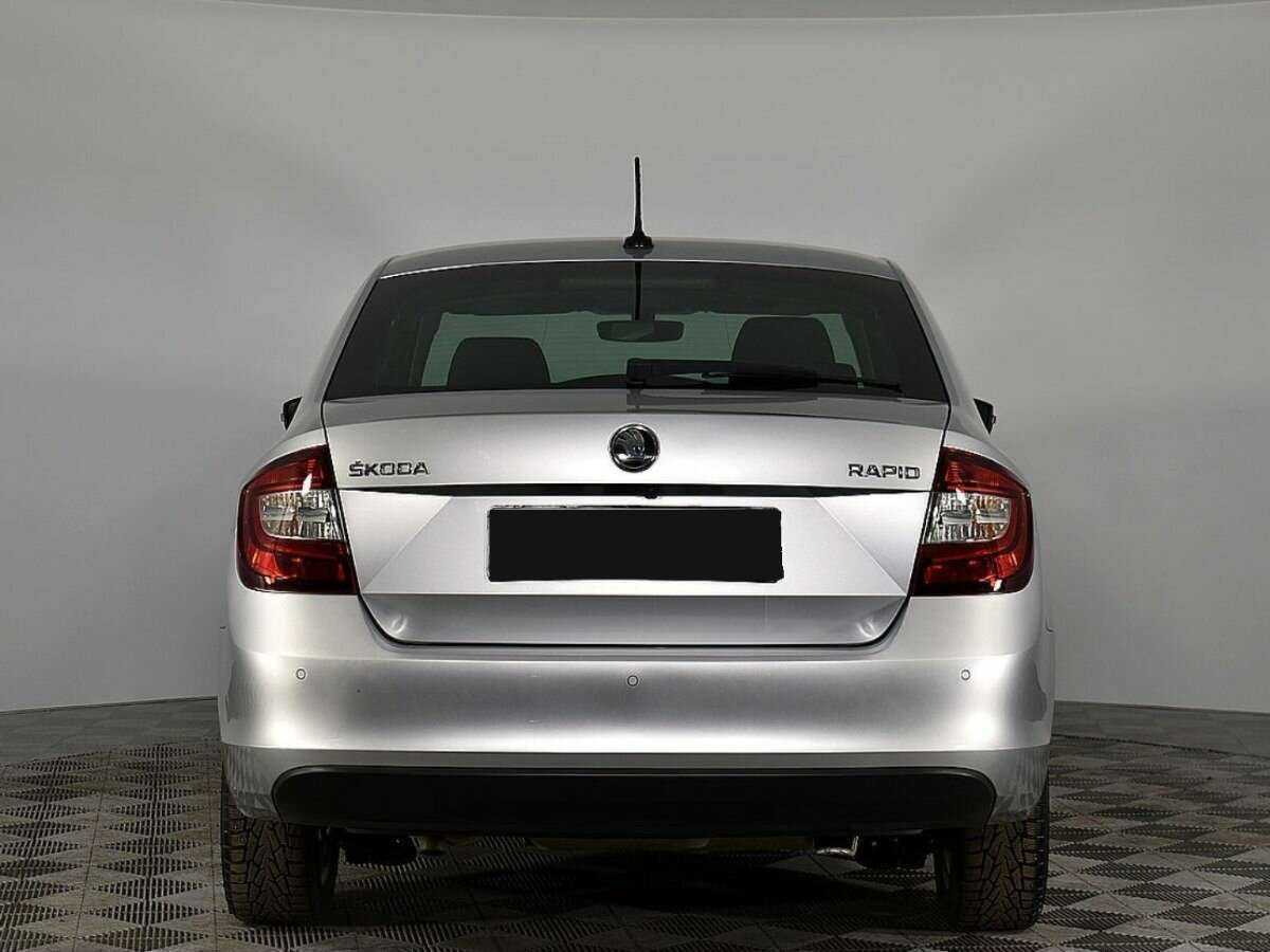 Купить Skoda Rapid с пробегом. Фото: #3
