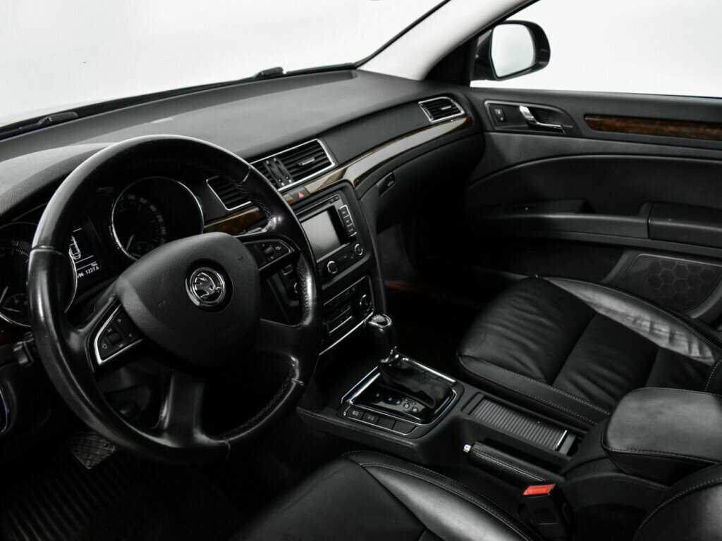 Купить Skoda Superb с пробегом. Фото: #6