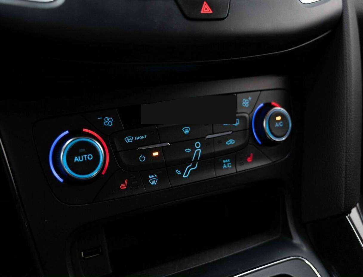 Купить Ford Focus с пробегом. Фото: #15