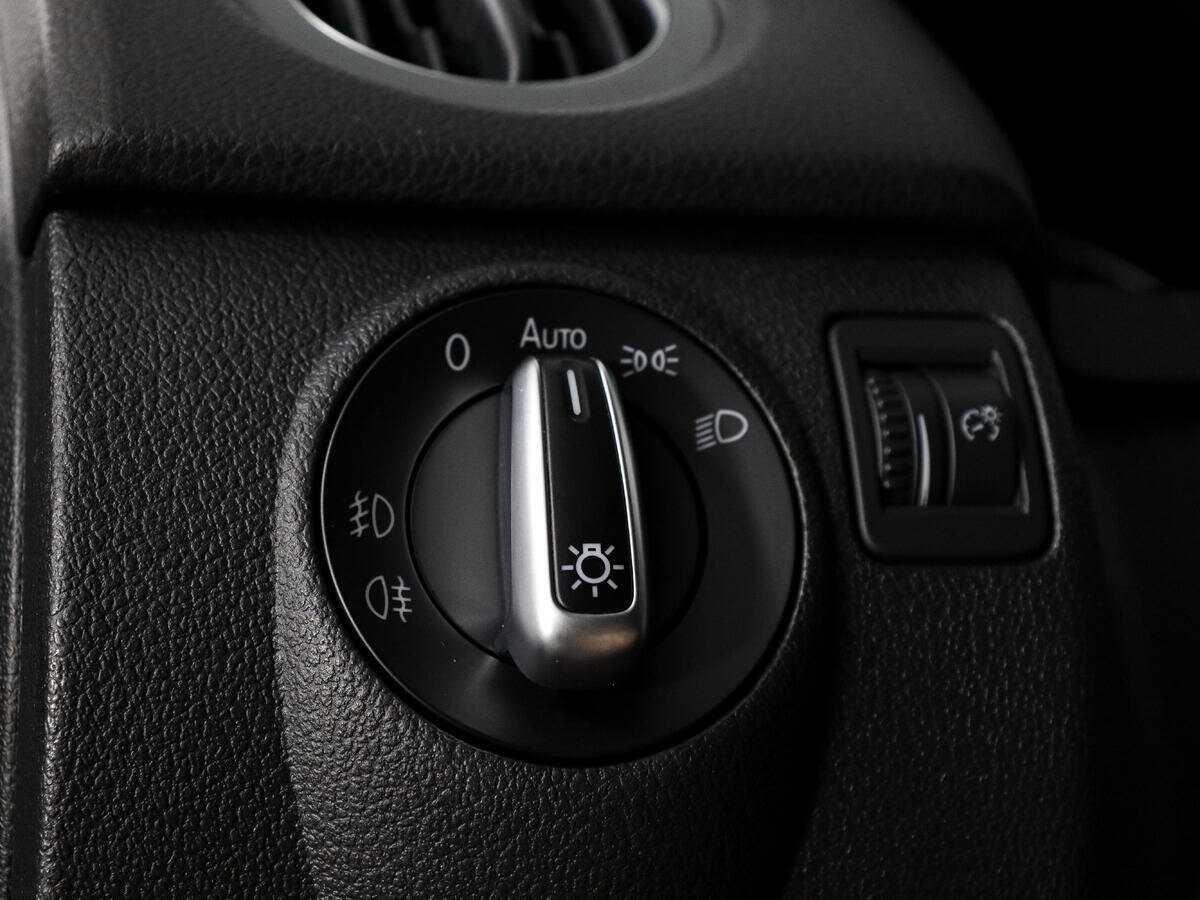 Купить Volkswagen Tiguan с пробегом. Фото: #7