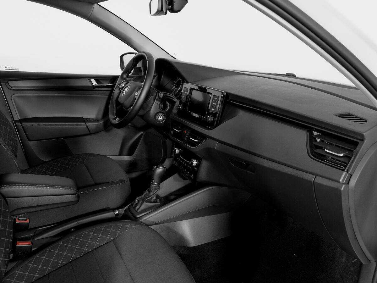 Купить Skoda Rapid с пробегом. Фото: #8