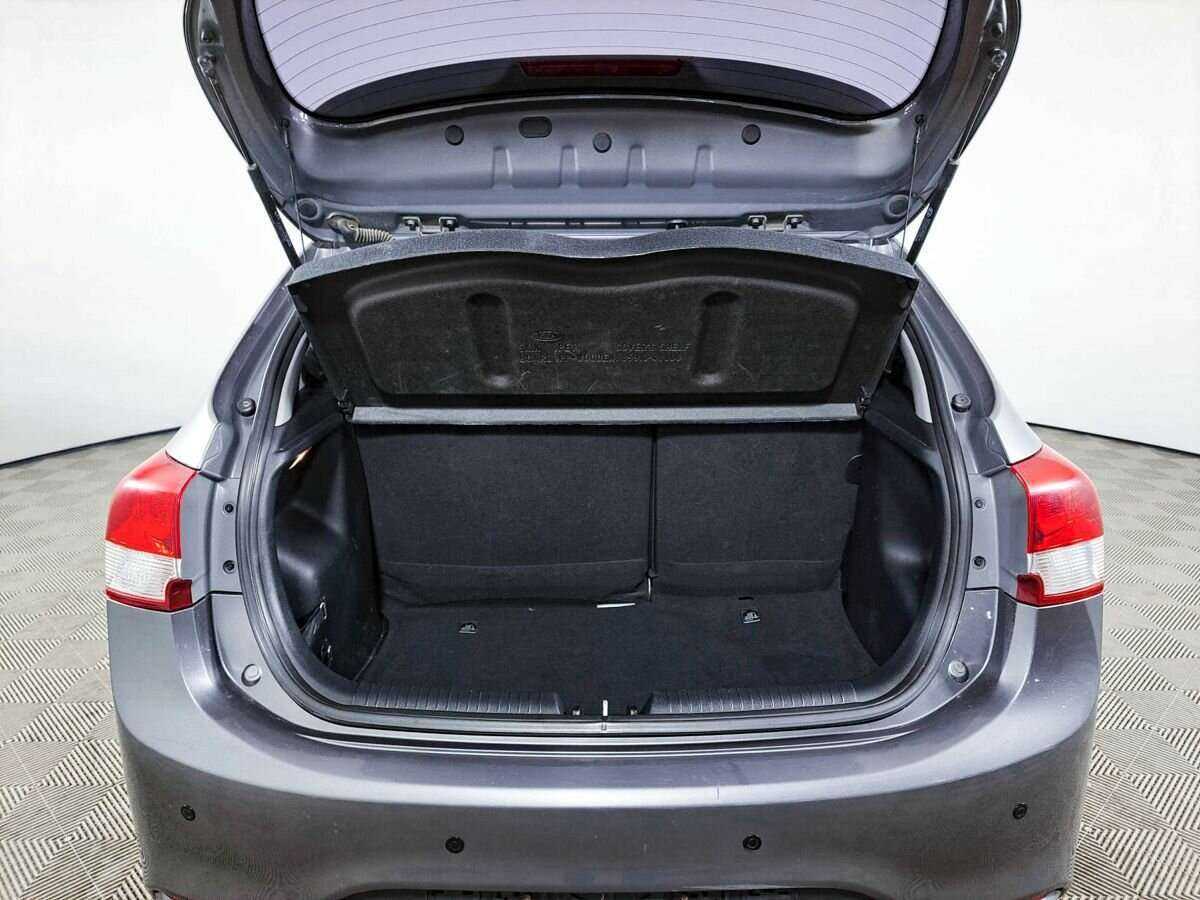 Купить Kia Rio с пробегом. Фото: #9