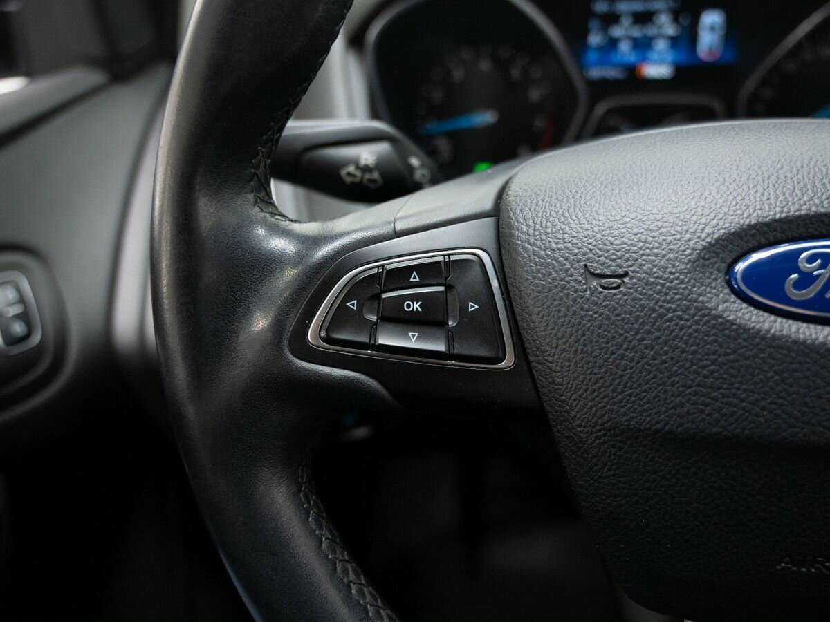 Купить Ford Focus с пробегом. Фото: #19