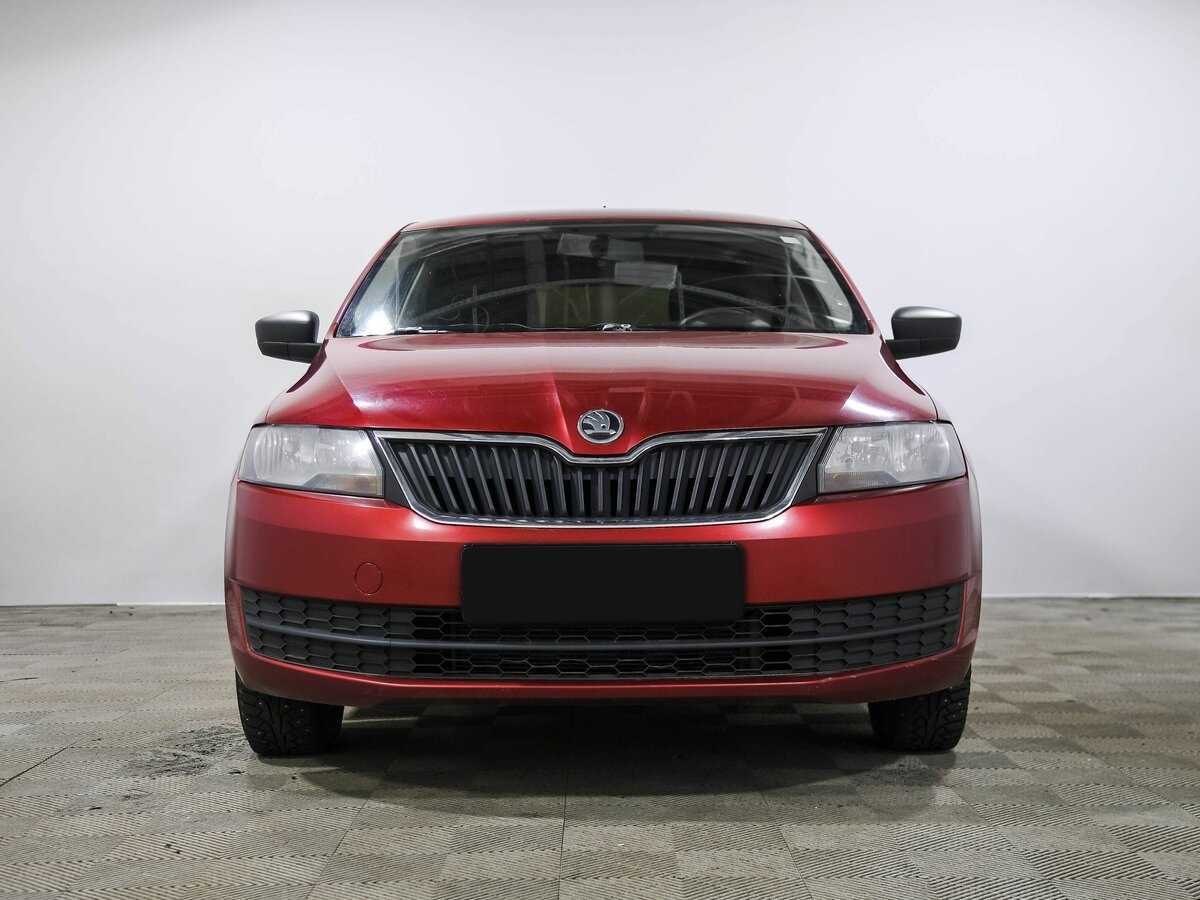 Купить Skoda Rapid с пробегом. Фото: #1