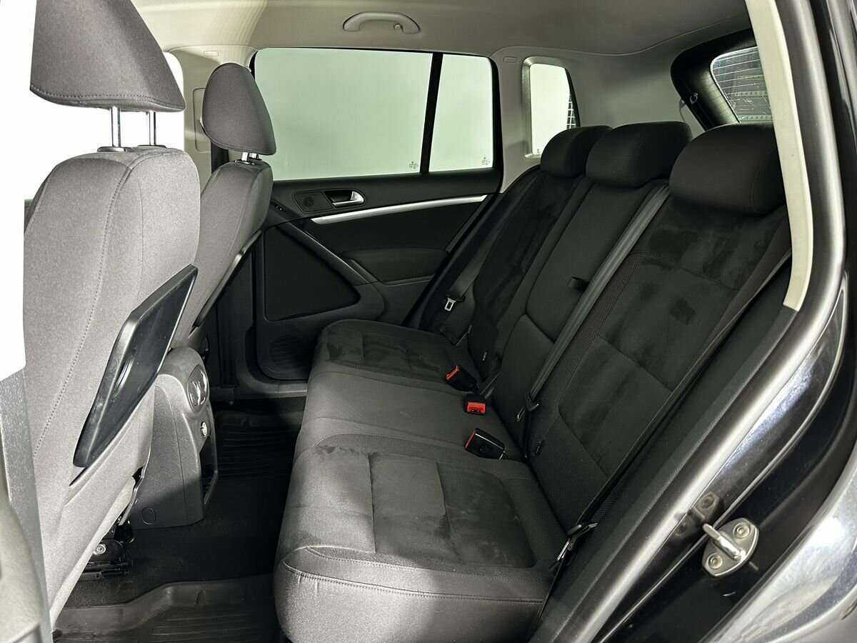 Купить Volkswagen Tiguan с пробегом. Фото: #15