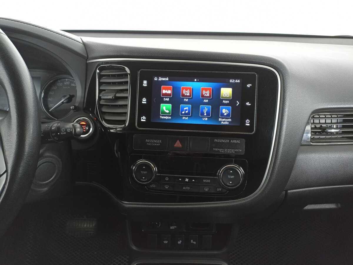 Купить Mitsubishi Outlander с пробегом. Фото: #12