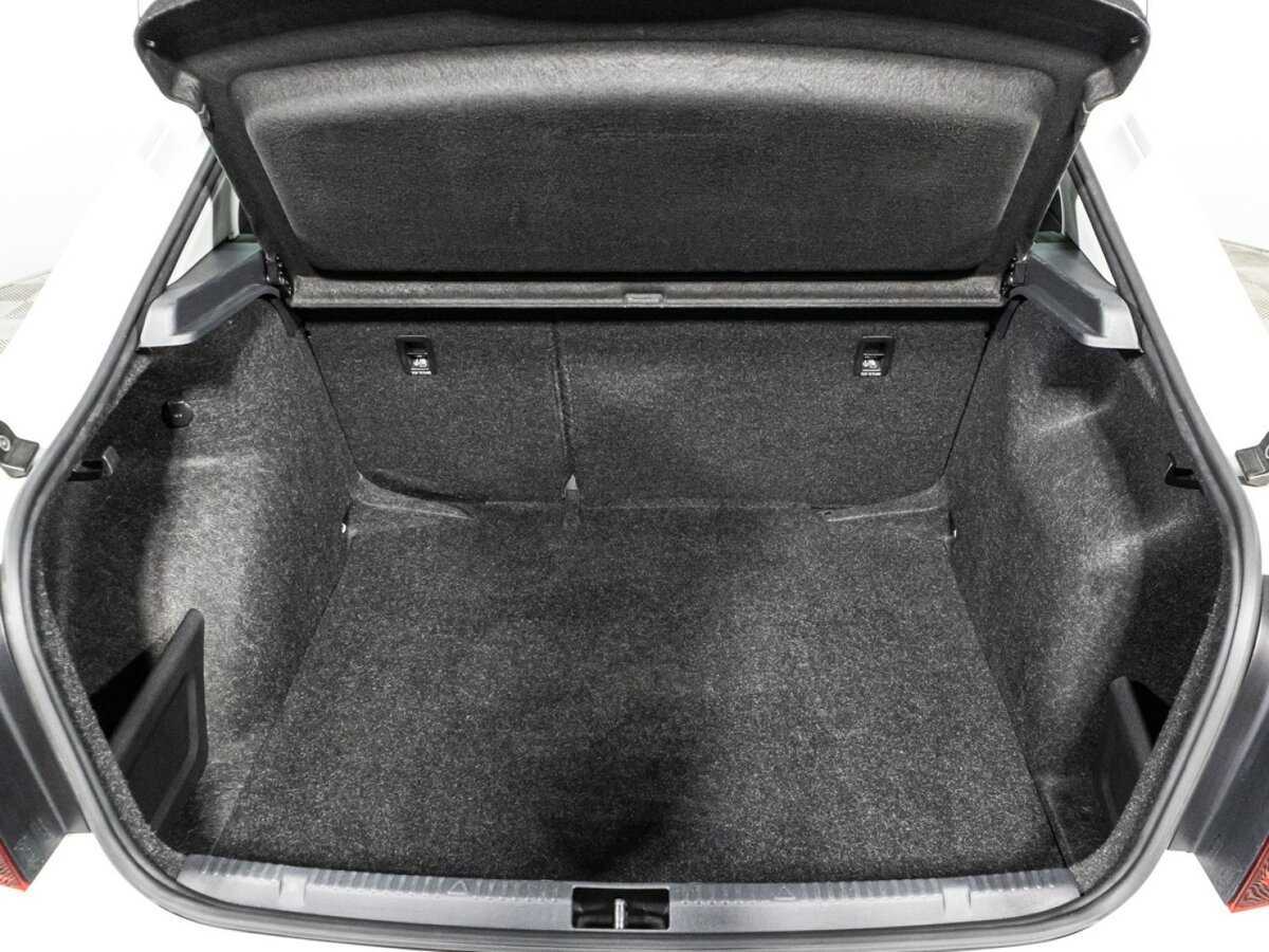 Купить Skoda Rapid с пробегом. Фото: #14