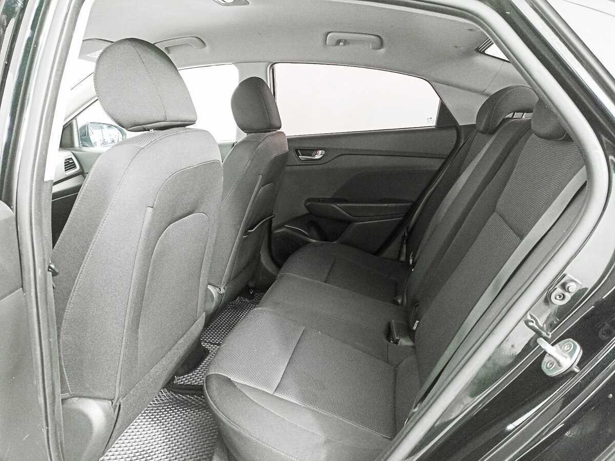 Купить Hyundai Solaris с пробегом. Фото: #9