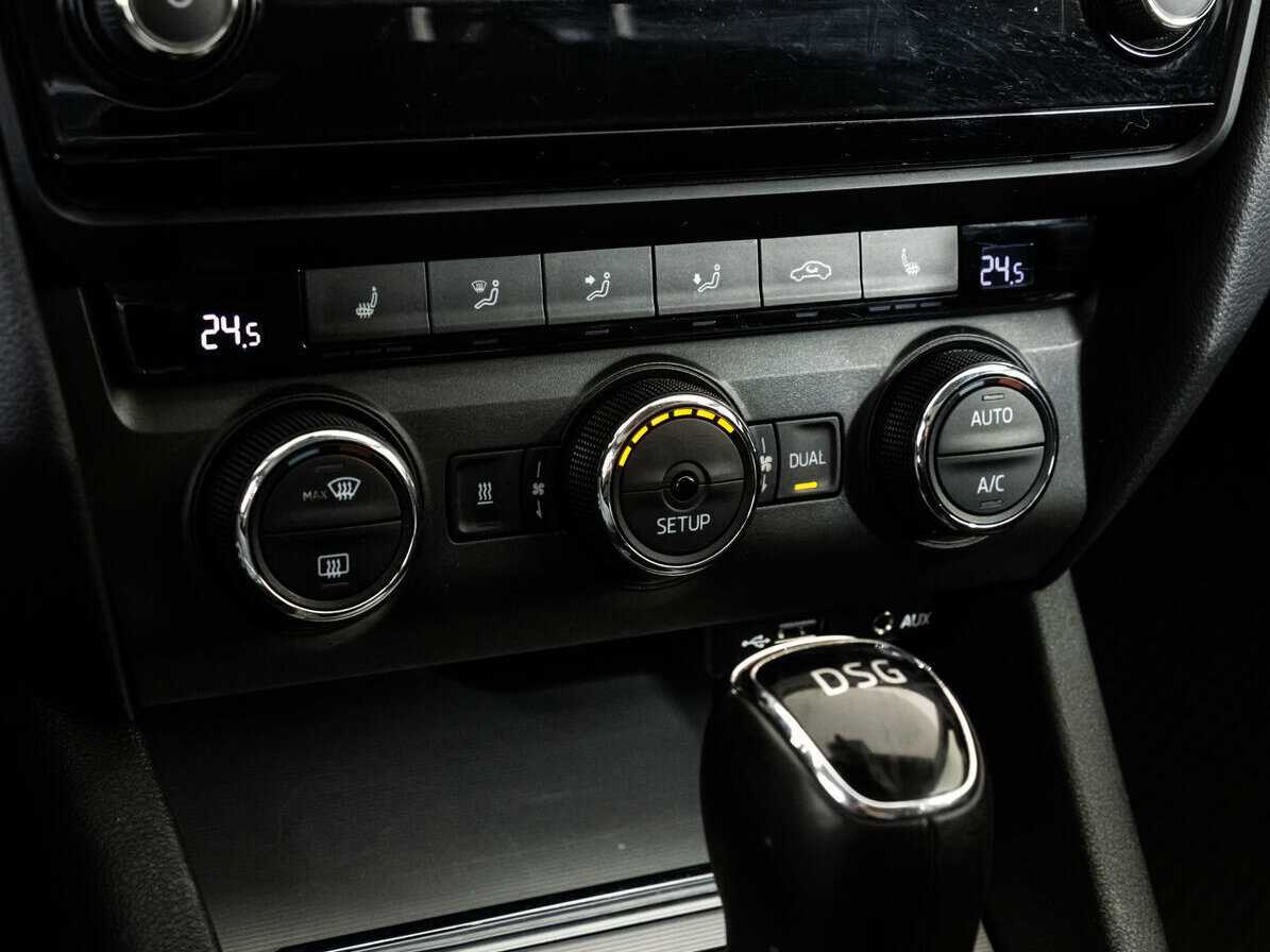 Купить Skoda Octavia с пробегом. Фото: #8