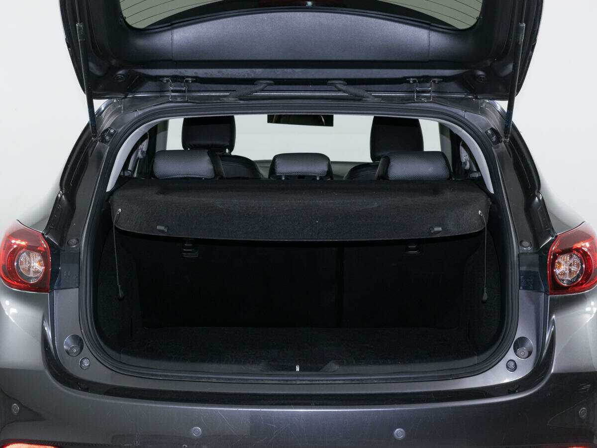 Купить Mazda 3 с пробегом. Фото: #6