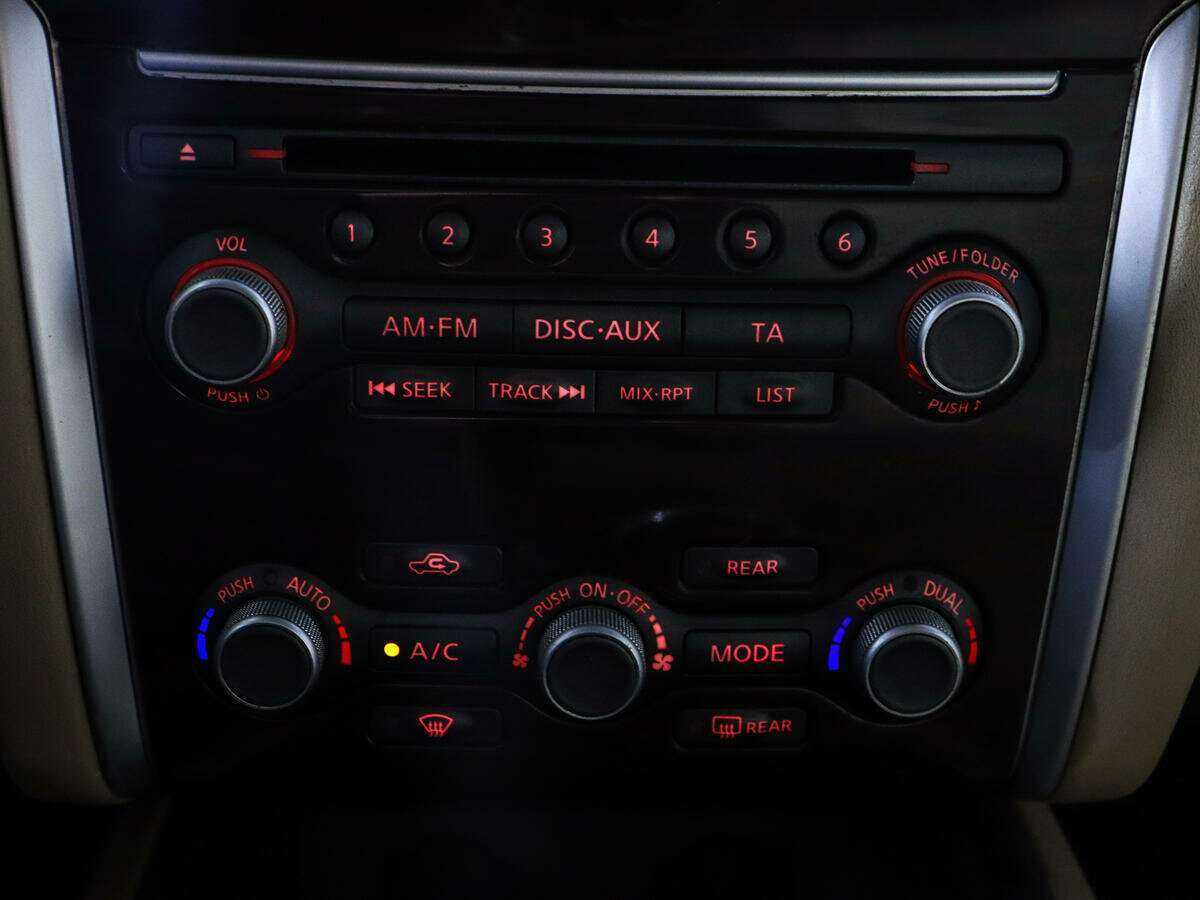 Купить Nissan Pathfinder с пробегом. Фото: #16