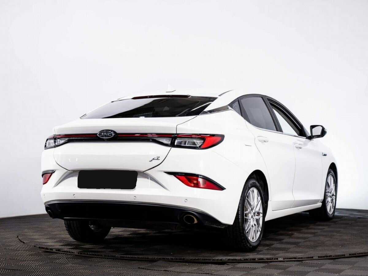 Купить JAC J7 с пробегом. Фото: #5