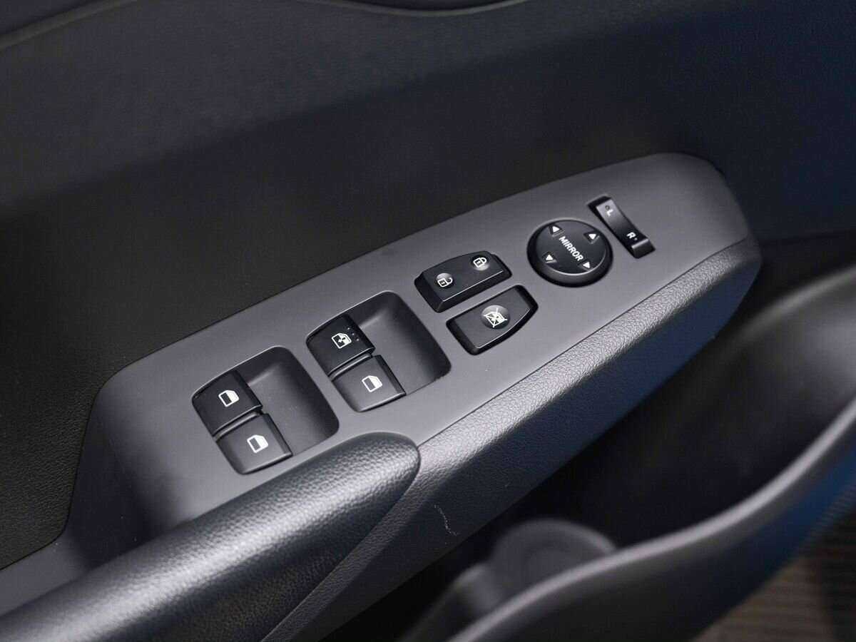 Купить Hyundai Solaris с пробегом. Фото: #18