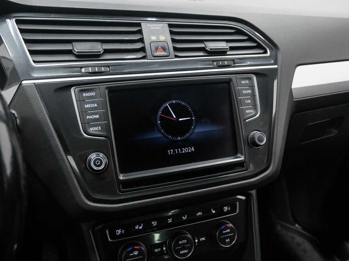 Купить Volkswagen Tiguan с пробегом. Фото: #18