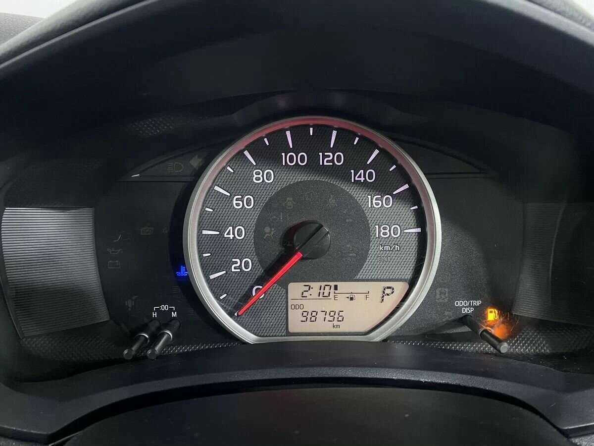 Купить Toyota Corolla с пробегом. Фото: #11