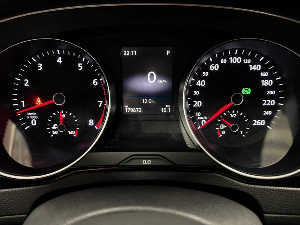 Купить Volkswagen Passat с пробегом. Фото: #12