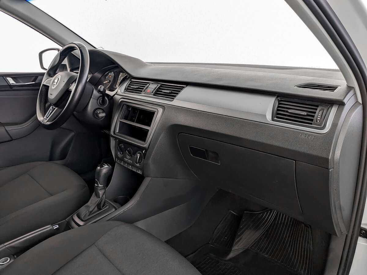 Купить Skoda Rapid с пробегом. Фото: #10