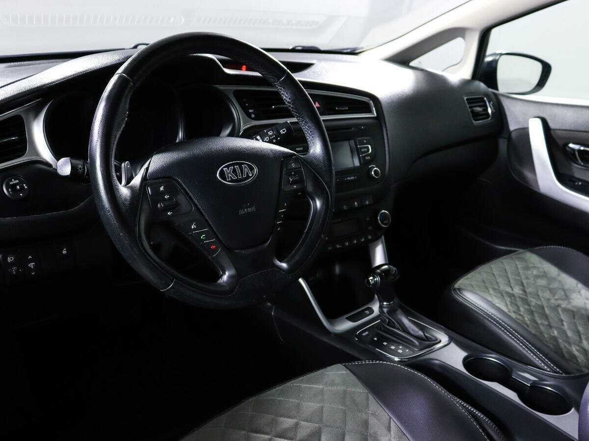 Купить Kia Ceed с пробегом. Фото: #11