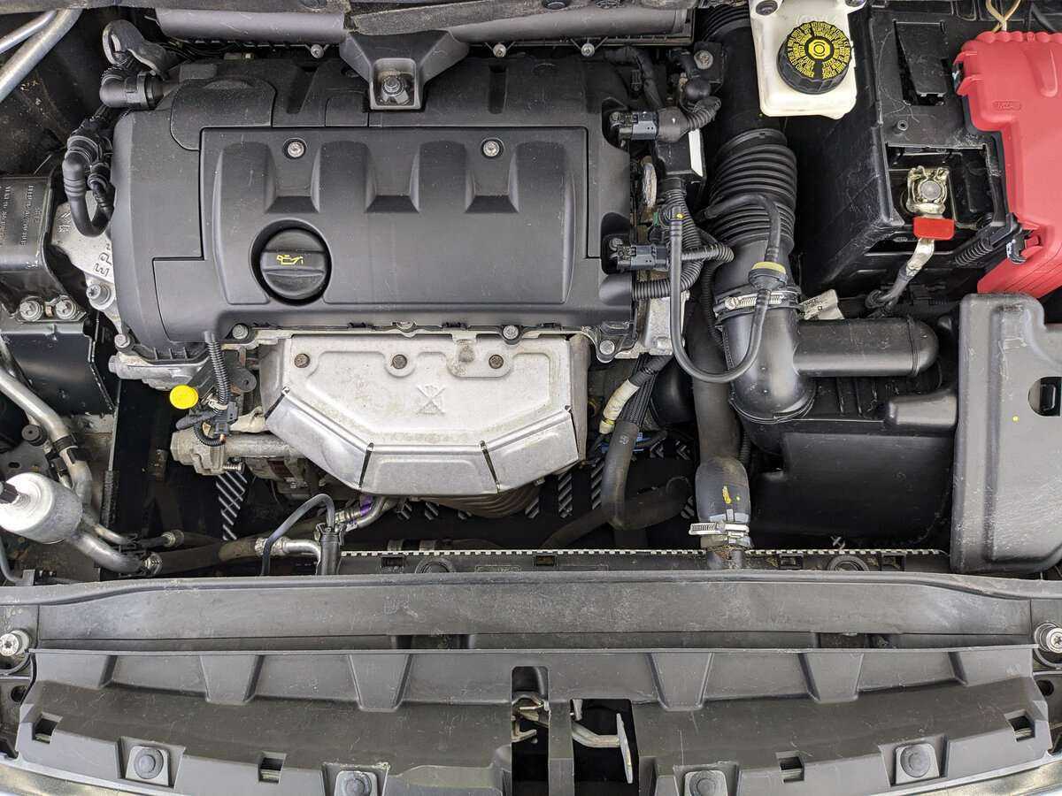 Купить Peugeot 408 с пробегом. Фото: #8