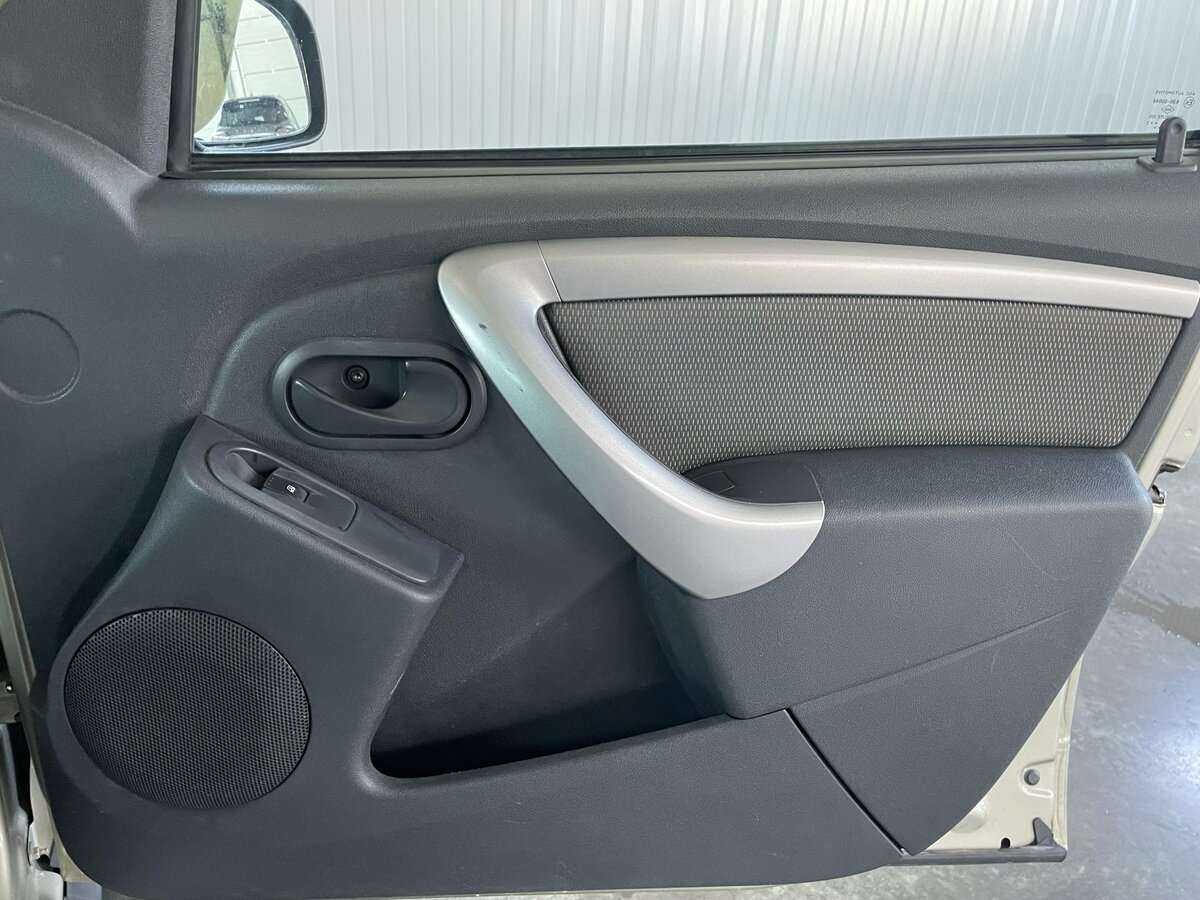 Купить Renault Duster с пробегом. Фото: #17