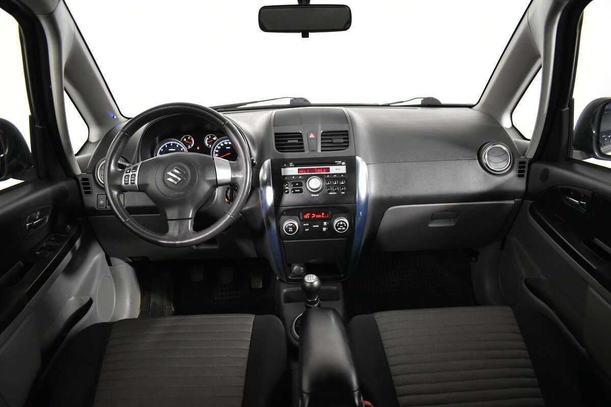 Купить Suzuki SX4 с пробегом. Фото: #9