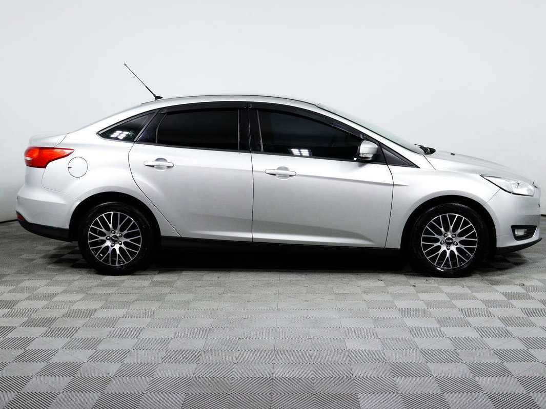 Купить Ford Focus с пробегом. Фото: #3