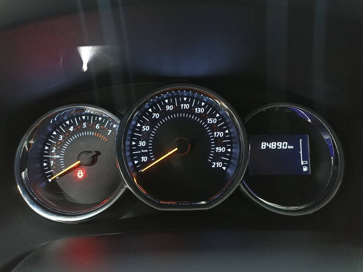 Купить Renault Sandero с пробегом. Фото: #12