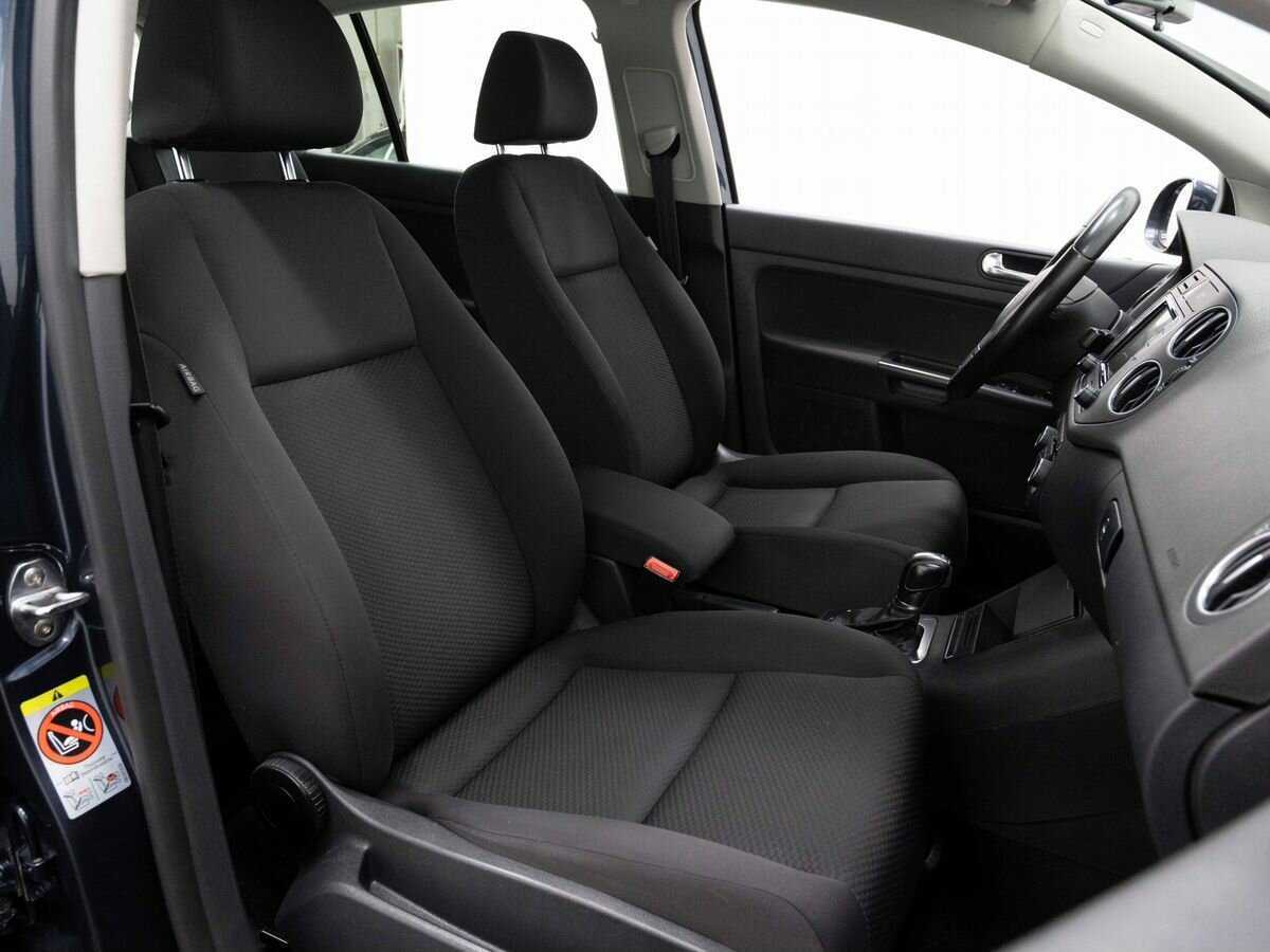Купить Volkswagen Golf Plus с пробегом. Фото: #12