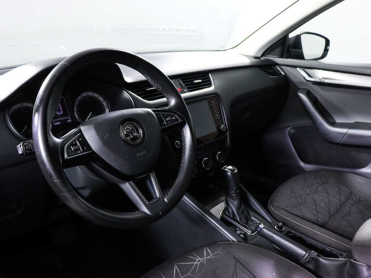 Купить Skoda Octavia с пробегом. Фото: #13