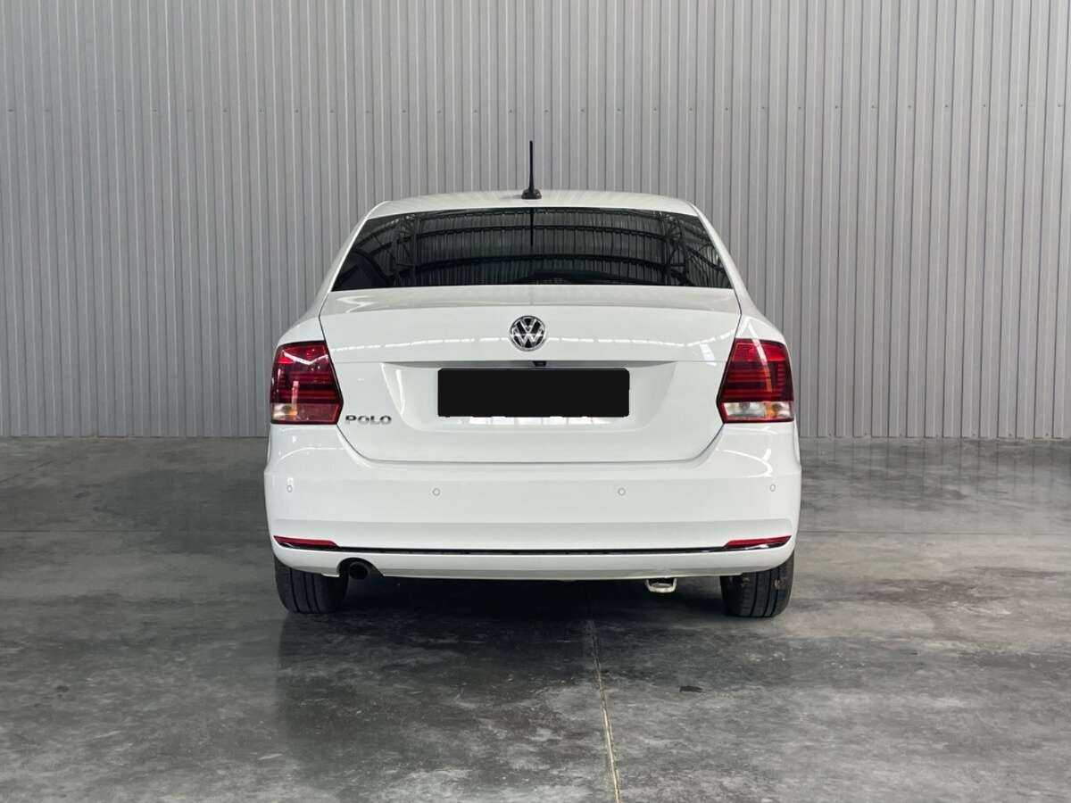 Купить Volkswagen Polo с пробегом. Фото: #5
