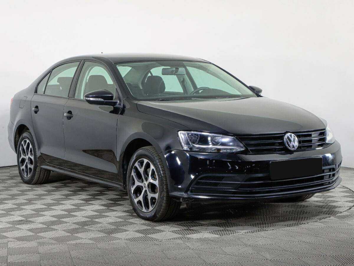 Купить Volkswagen Jetta с пробегом. Фото: #2