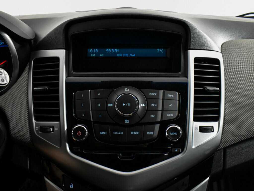 Купить Chevrolet Cruze с пробегом. Фото: #11